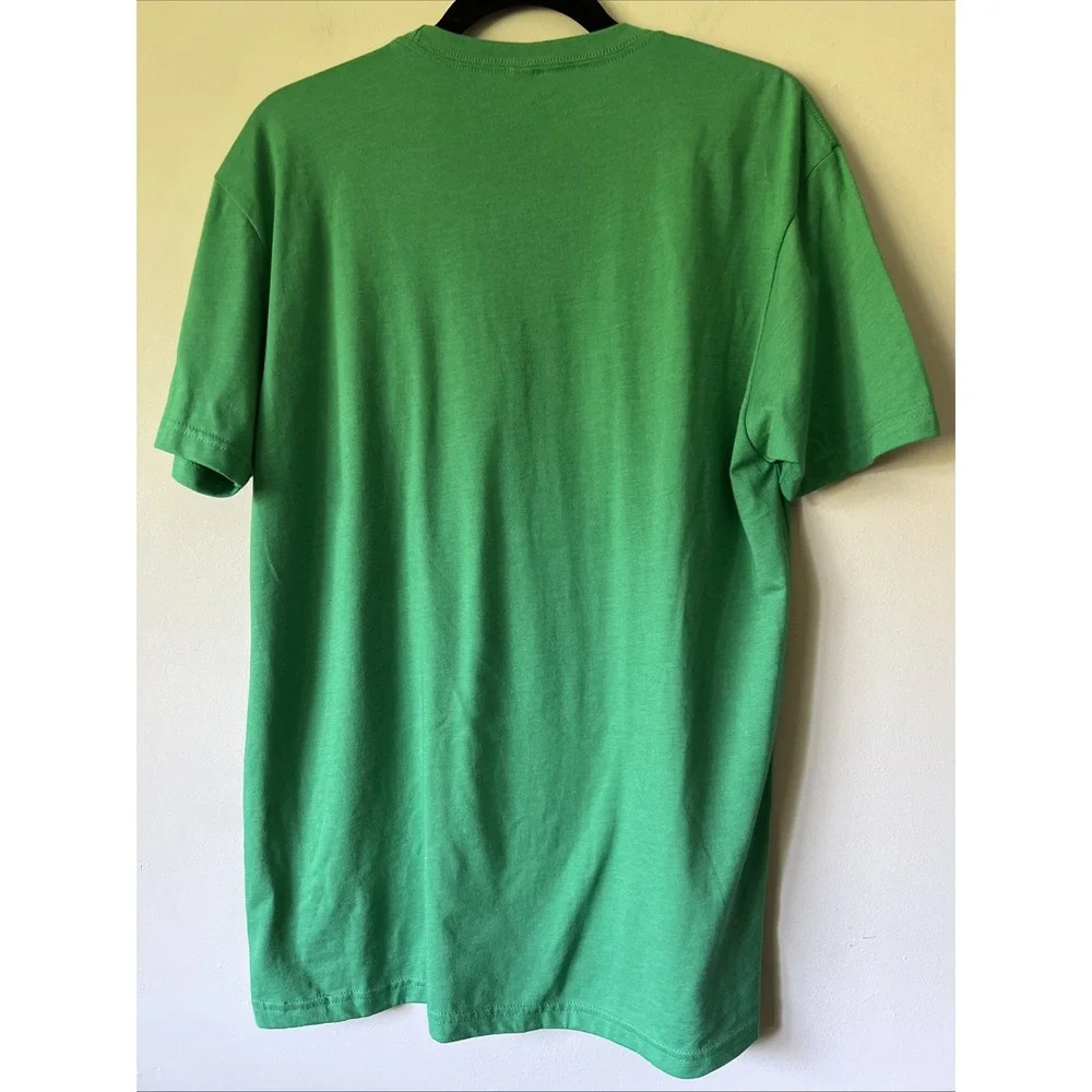Northmade Co T-Shirt Edina MN Cake Script in Green NWT Size Large Cake Eater